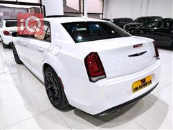 کرایسلەر 300